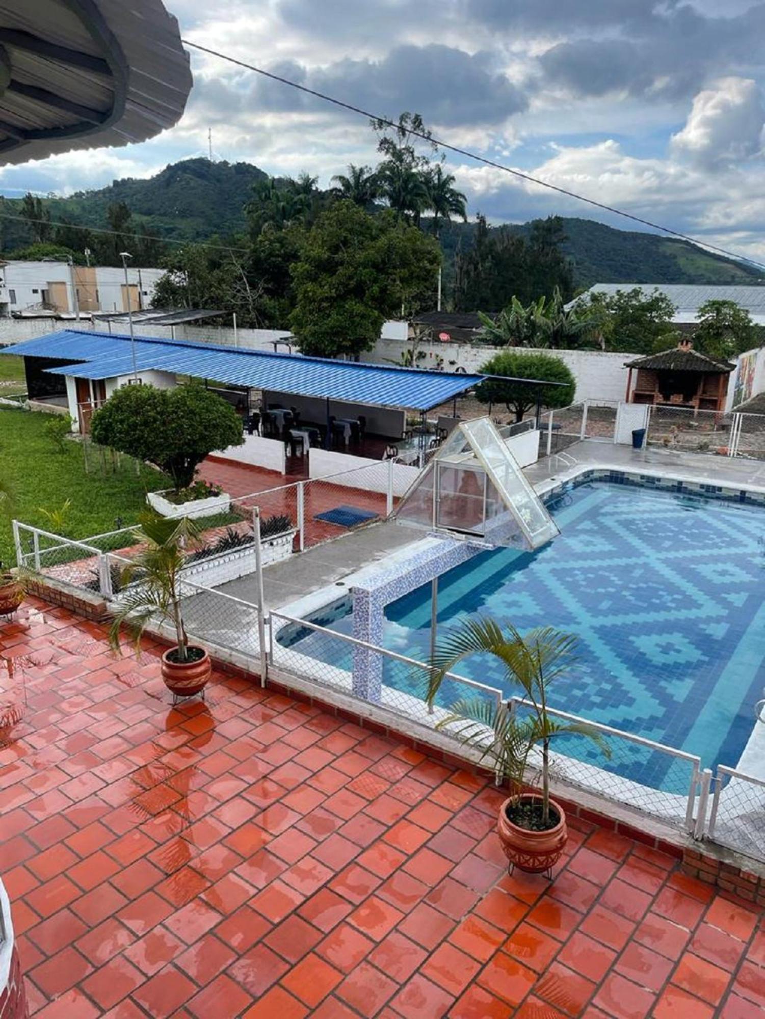 Hotel La Casona Chinácota Екстериор снимка